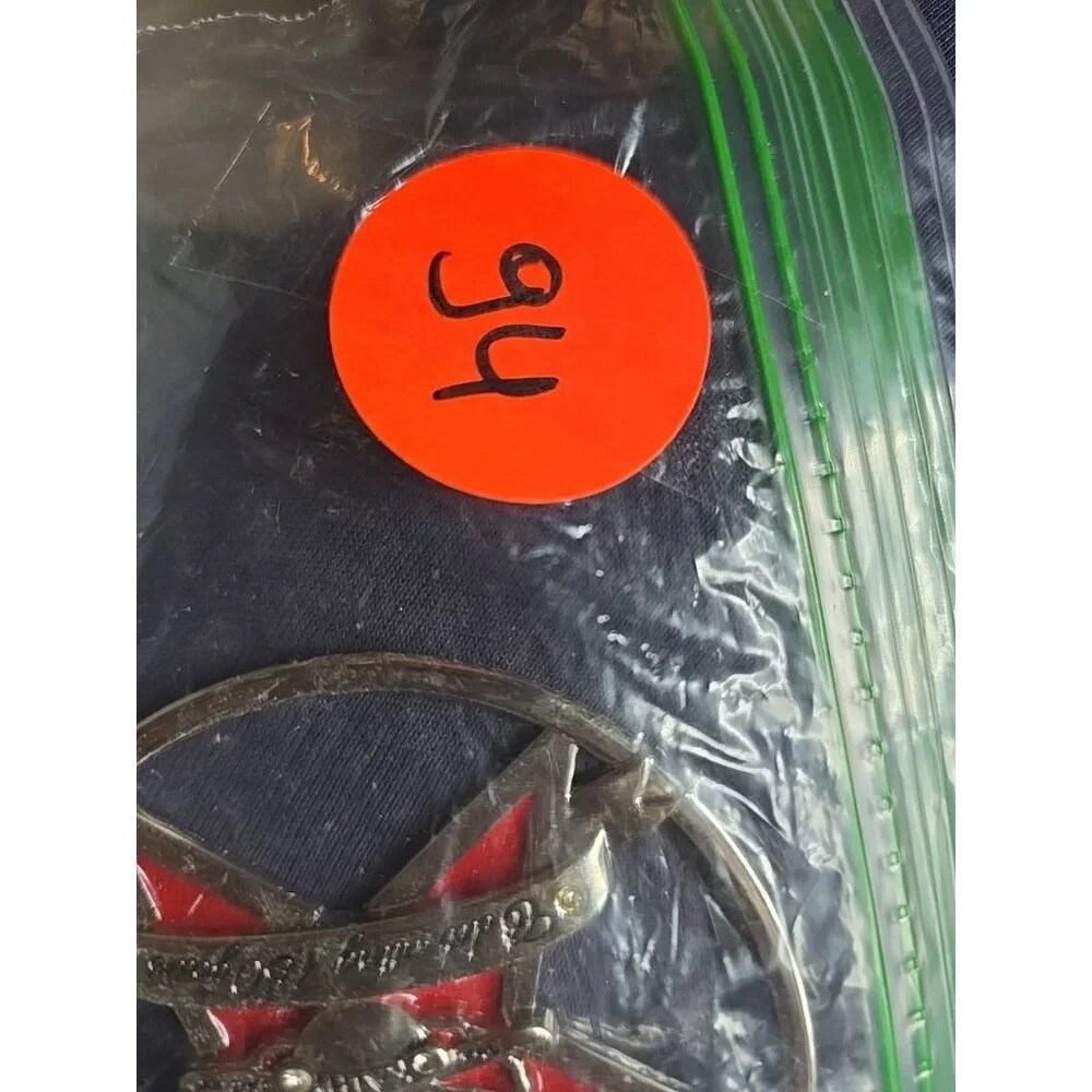 Kathy Van Zeeland Silver Large Celebrating  150th Anniversary Key Chain 3" - Picture 8 of 8